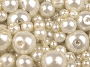 PERŁY WOSKOWANE JASNY KREM 4-12MM 130SZT.